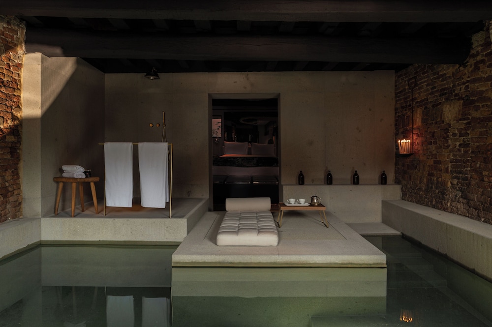 The Venice Venice Hotel — photo 3